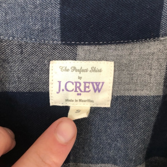 Button up - Picture 2 of 2